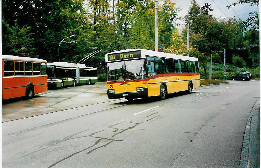 (043'404) - PTT-Regie - P 25'368 - Mercedes/R&J am 2. Oktober 2000 in Bern, Bmpliz