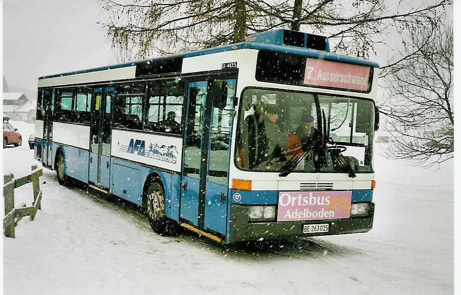 (044'323) - AFA Adelboden - Nr. 17/BE 263'015 - Mercedes (ex Frhlich, Zrich Nr. 603; ex VBZ Zrich Nr. 682) am 30. Dezember 2000 in Adelboden, Alpina