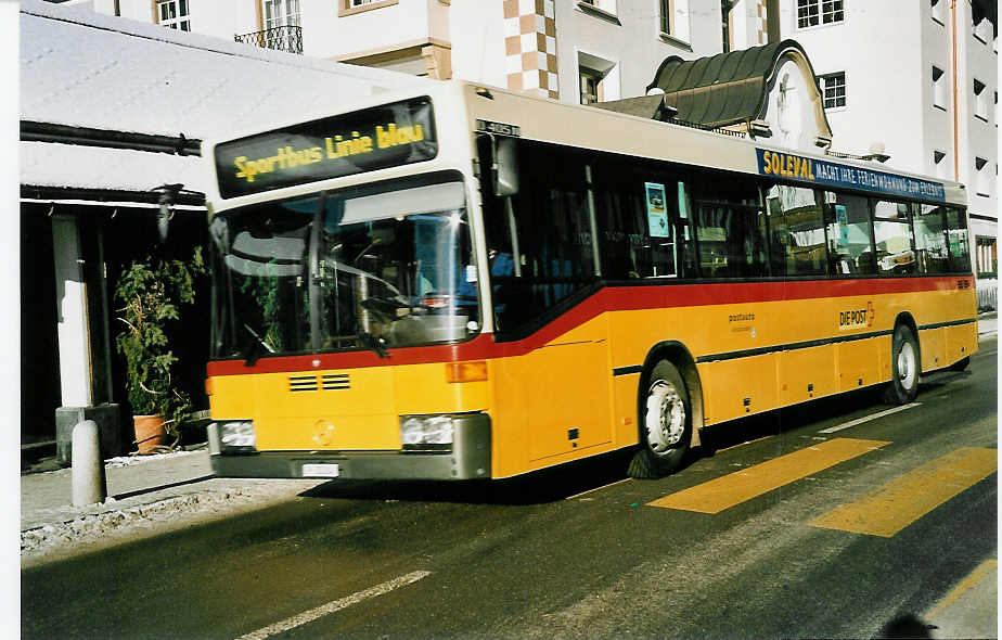 (044'417) - PTT-Regie - P 25'204 - Mercedes am 1. Januar 2001 in Lenzerheide, Post