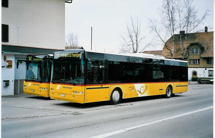 (044'601) - Engeloch, Riggisberg - Nr. 4/BE 520'404 - Neoplan am 14. Januar 2001 in Schwarzenburg, Post