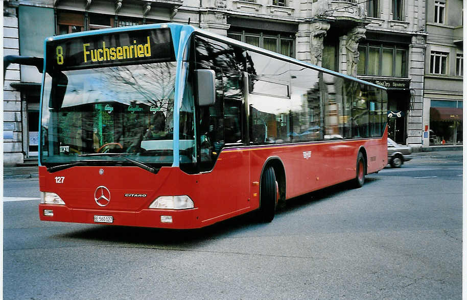 (044'626) - VB Biel - Nr. 127/BE 560'127 - Mercedes am 27. Januar 2001 in Biel, Mhlebrcke