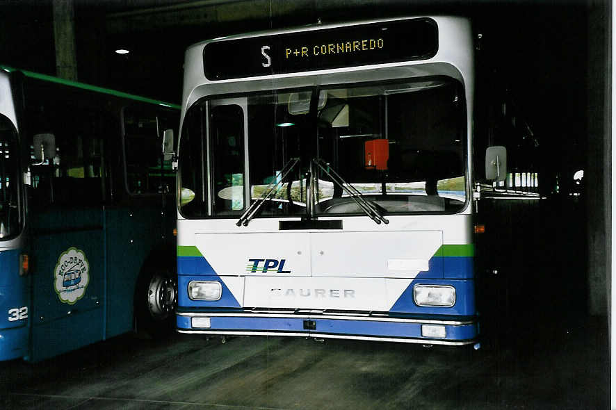 (046'009) - TPL Lugano - Nr. 49/TI 102'228 - Saurer/R&J (ex VBZ Zrich Nr. 274) am 23. April 2001 in Pregassona, Deposito