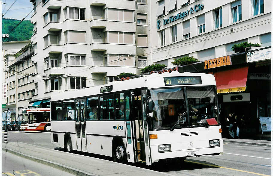(046'601) - Funi-Car, Biel - Nr. 6/BE 99'306 - Mercedes/R&J (ex P 25'327) am 14. Mai 2001 beim Bahnhof Biel