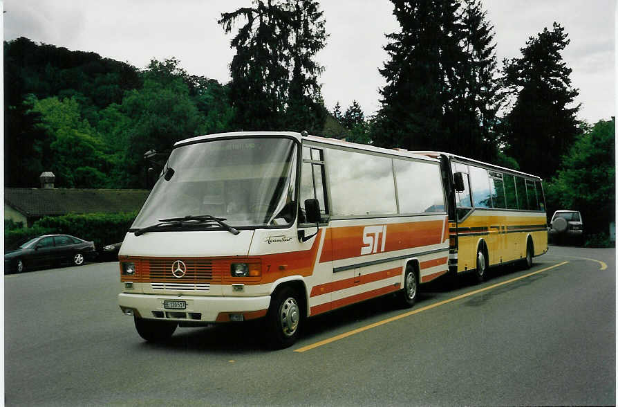 (046'930) - STI Thun - Nr. 7/BE 120'517 - Mercedes/Auwrter (ex TSG Blumenstein Nr. 7) am 6. Juni 2001 bei der Schifflndte Thun