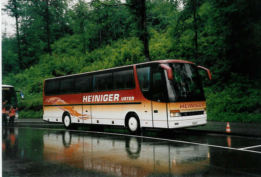 (047'026) - Heiniger, Uster - ZH 60'451 - Setra am 10. Juni 2001 in Ballenberg, West
