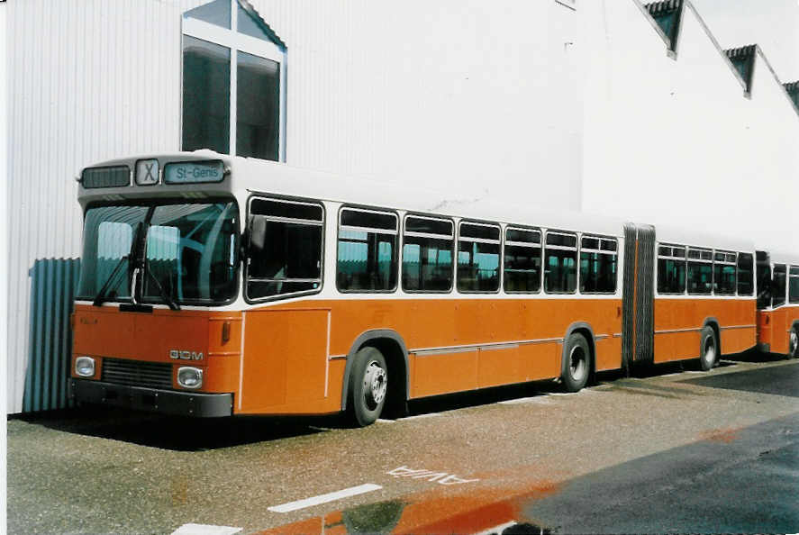 (047'331) - TPG Genve - Nr. 165 - Volvo/R&J am 16. Juni 2001 in Biel, BTR