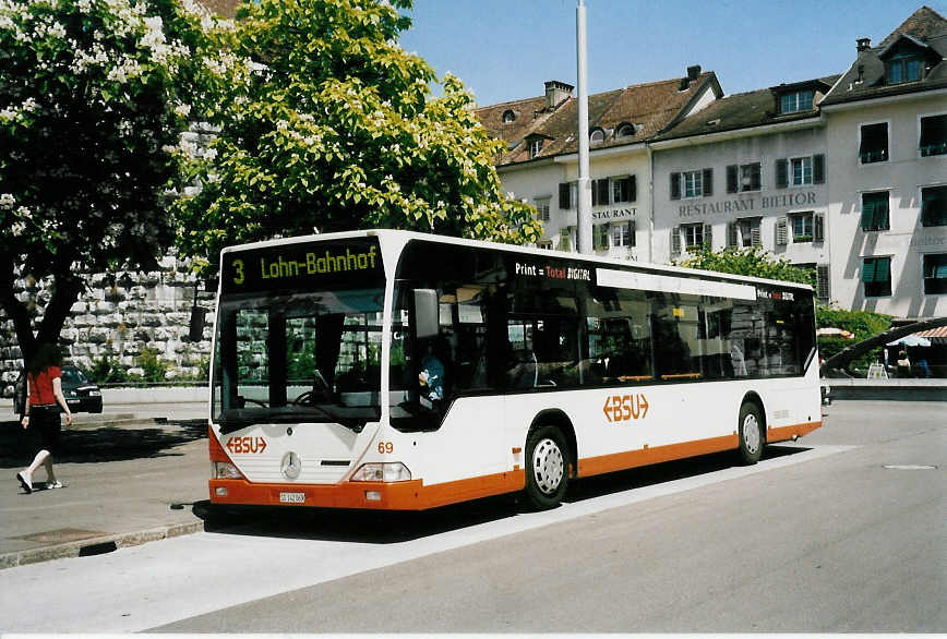 (047'424) - BSU Solothurn - Nr. 69/SO 142'069 - Mercedes am 23. Juni 2001 in Solothurn, Amthausplatz