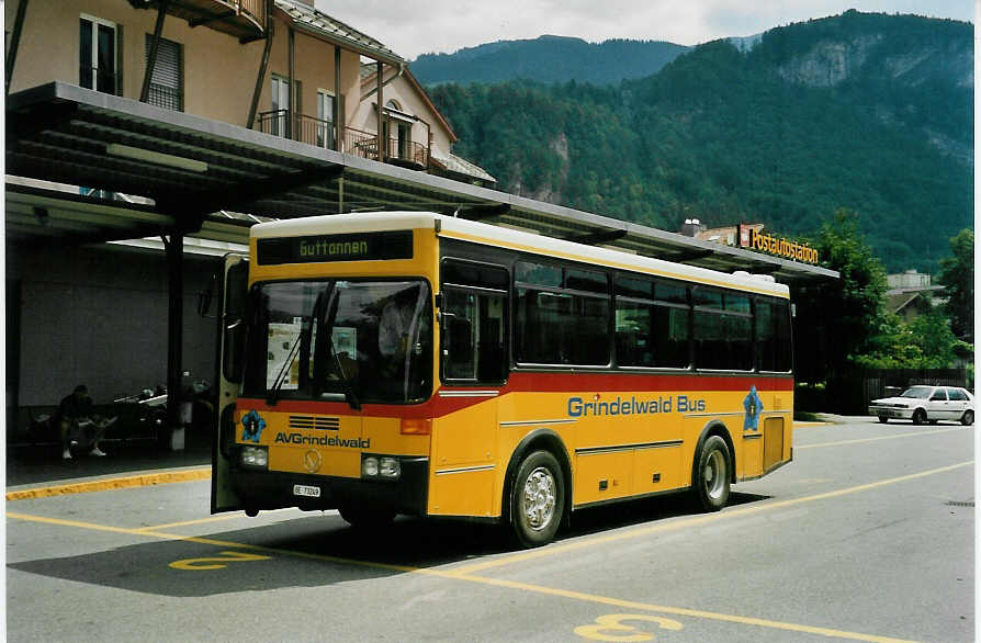 (047'701) - AVG Grindelwald - Nr. 25/BE 73'249 - Vetter am 10. Juli 2001 in Meiringen, Postautostation