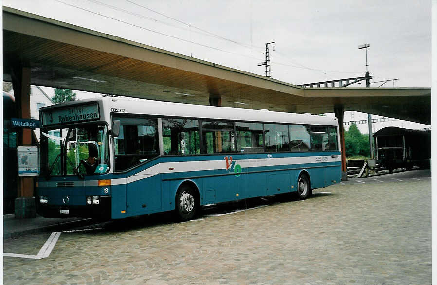 (047'920) - VZO Grningen - Nr. 13/ZH 41'413 - Mercedes am 12. Juli 2001 beim Bahnhof Wetzikon