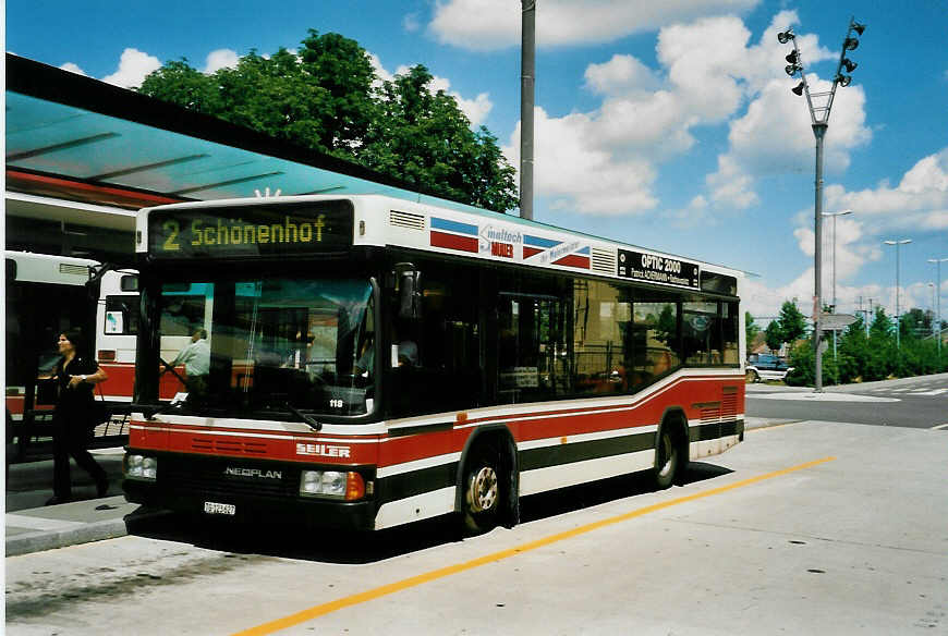 (048'234) - Seiler, Frauenfeld (Stadtbus) - Nr. 118/TG 123'627 - Neoplan am 17. Juli 2001 beim Bahnhof Frauenfeld