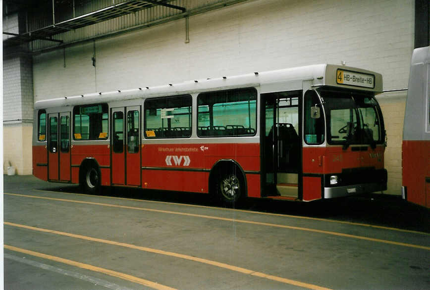 (048'603) - WV Winterthur - Nr. 245/ZH 511'245 - Volvo/Hess am 18. Juli 2001 in Winterthur, Depot Grzefeld