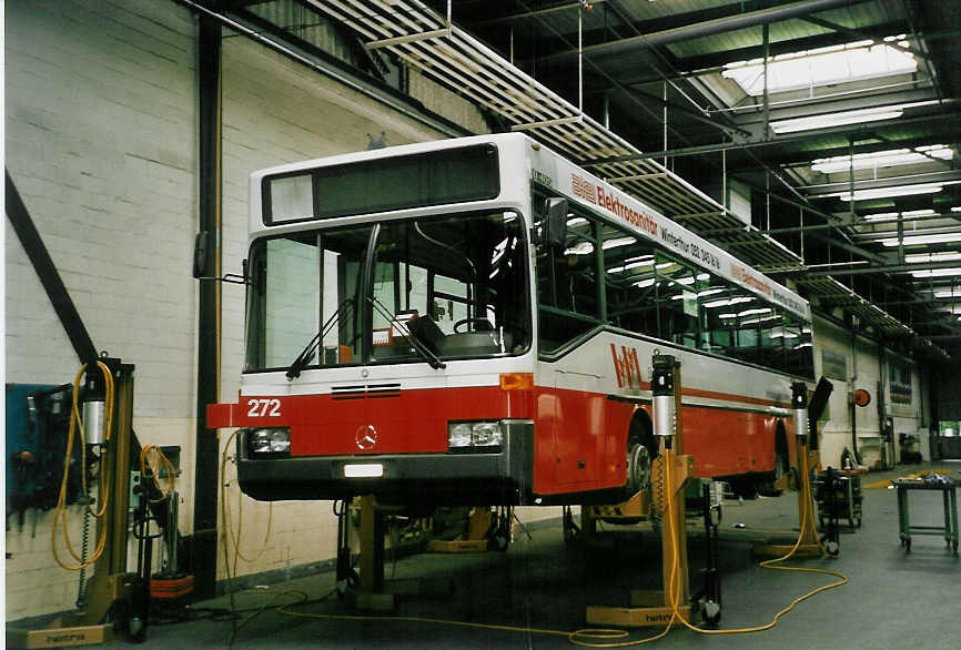 (048'604) - WV Winterthur - Nr. 272/ZH 588'272 - Mercedes am 18. Juli 2001 in Winterthur, Depot Grzefeld