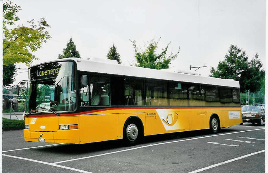 (049'234) - Kbli, Gstaad - BE 360'355 - Volvo/Hess am 23. August 2001 in Thun, Seestrasse