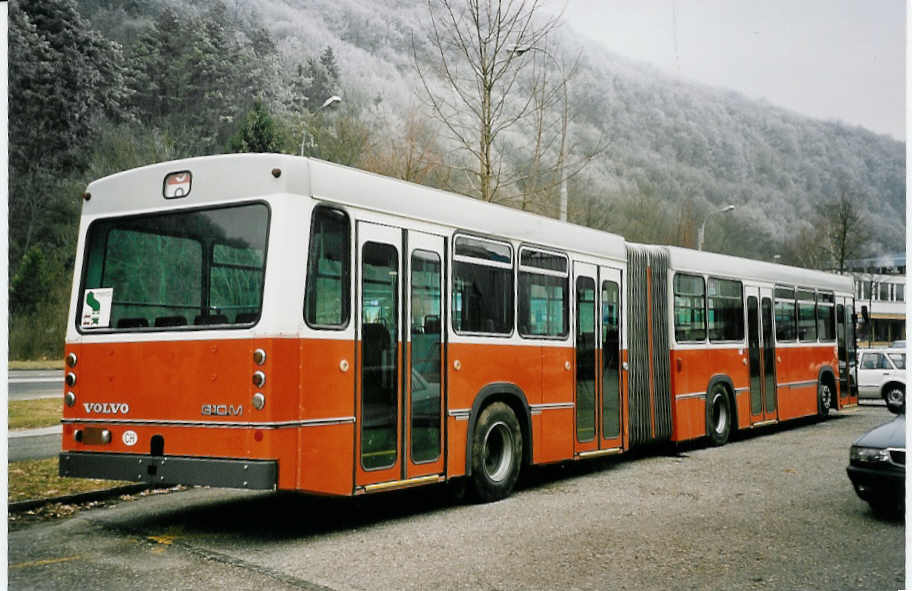 (051'532) - TPG Genve - Nr. 162 - Volvo/R&J am 7. Januar 2002 in Biel, BTR