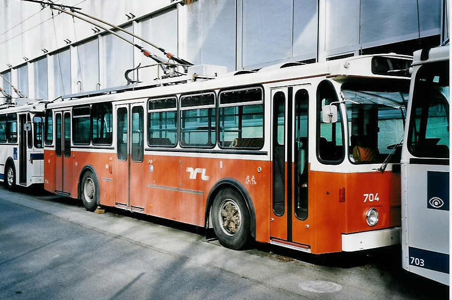 (052'412) - TL Lausanne - Nr. 704 - FBW/Hess Trolleybus am 17. Mrz 2002 in Lausanne, Dpt Borde