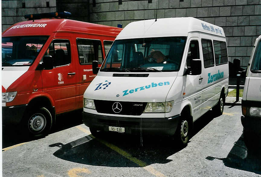 (053'028) - Zerzuben, Visp - Nr. 11/VS 138 - Mercedes am 18. April 2002 in Visp, Postplatz