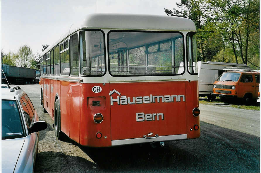 (053'105) - Huselmann, Bern - Nr. 27 - FBW/R&J (ex AFA Adelboden Nr. 24; ex Steiner, Meikirch Nr. 1) am 19. April 2002 in Muri bei Bern