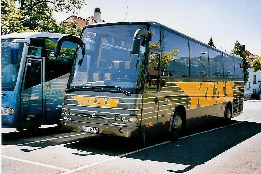 (053'636) - Aus Deutschland: Kls, Lnen - UN-HR 550 - Volvo/Drgmller am 14. Juni 2002 in Thun, Seestrasse