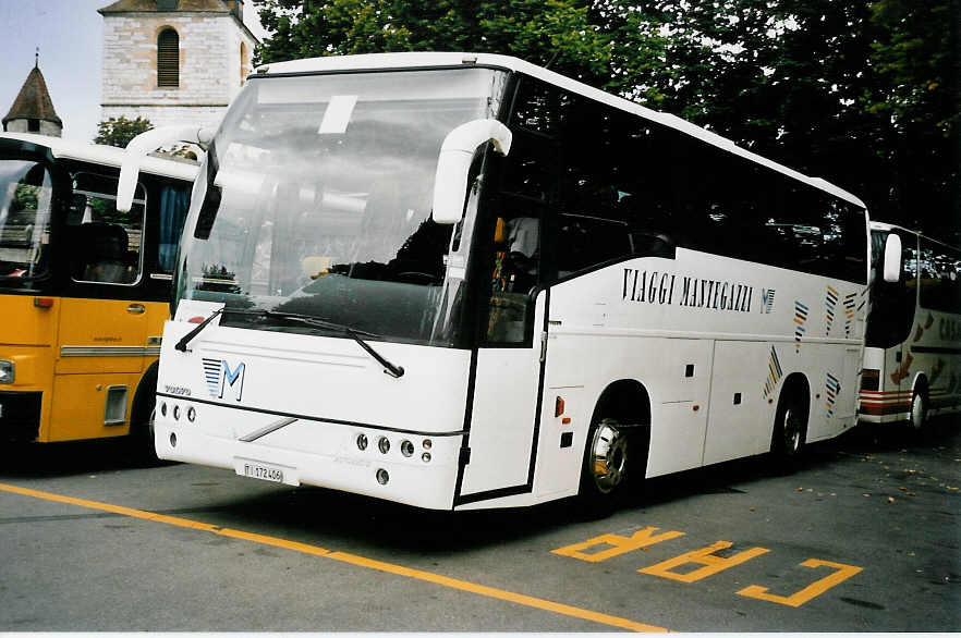 (055'903) - Mantegazzi, Arogno - TI 172'406 - Volvo/Atomic am 31. August 2002 in Murten, Carterminal