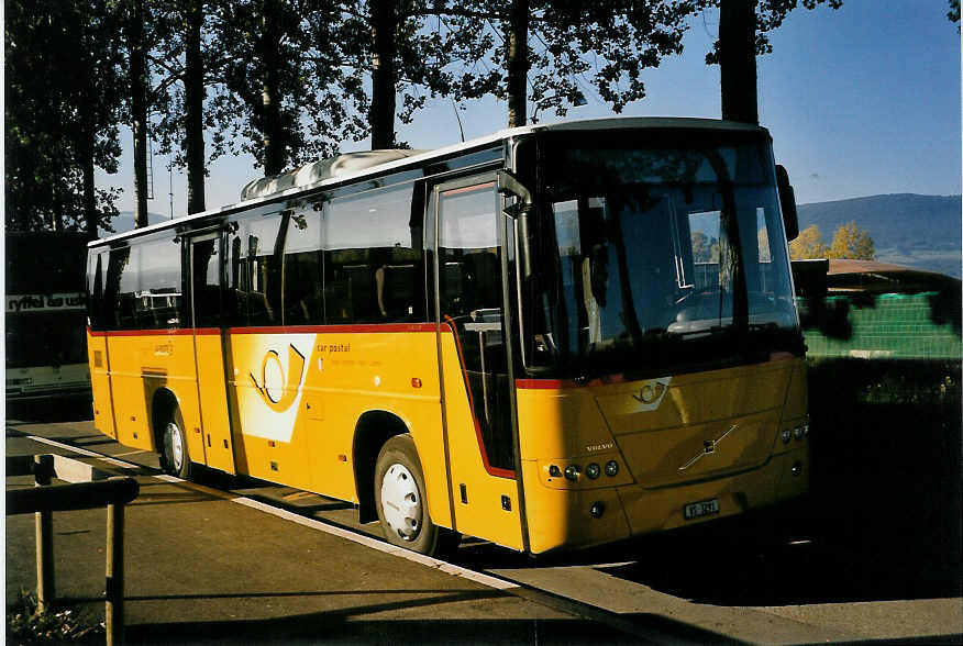 (056'222) - Evquoz, Erde - VS 3291 - Volvo am 29. September 2002 in Yverdon, Expo.02