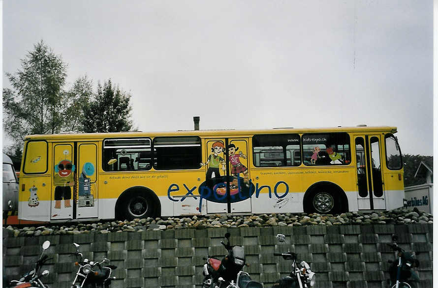 (056'912) - Expo.02, Biel - FBW/Tscher (ex ZVB Zug Nr. 20) am 12. Oktober 2002 in Btzberg, Heiniger
