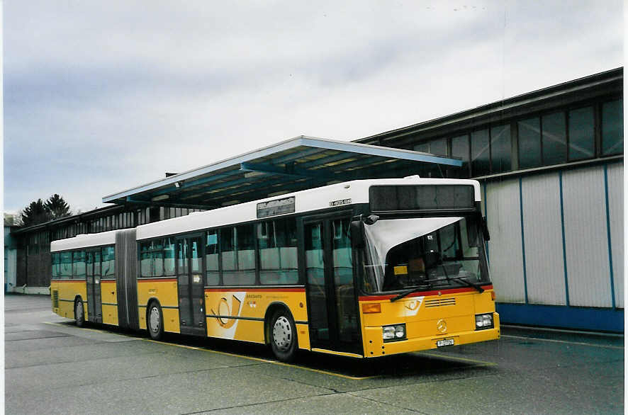 (058'122) - PTT-Regie - P 27'726 - Mercedes am 31. Dezember 2002 in Bern, Automobilwerksttte