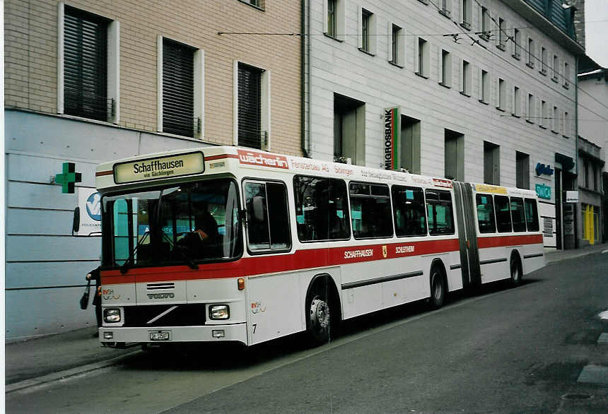 (058'809) - RVSH Schaffhausen - Nr. 7/SH 12'507 - Volvo/Hess (ex Nr. 17) am 20. Februar 2003 beim Bahnhof Schaffhausen