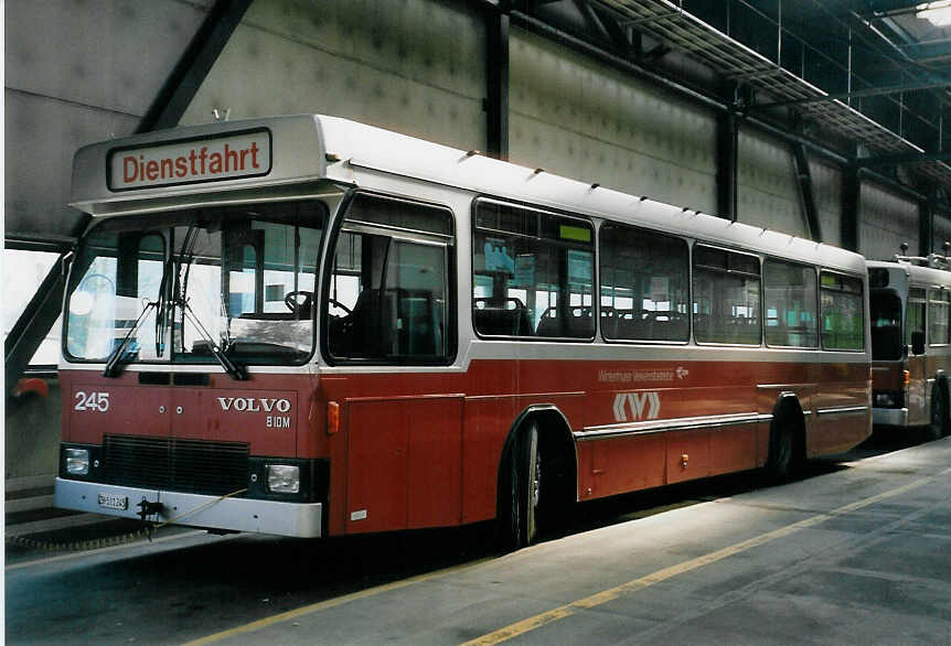 (059'002) - WV Winterthur - Nr. 245/ZH 511'245 - Volvo/Hess am 20. Februar 2003 in Winterthur, Depot Grzefeld