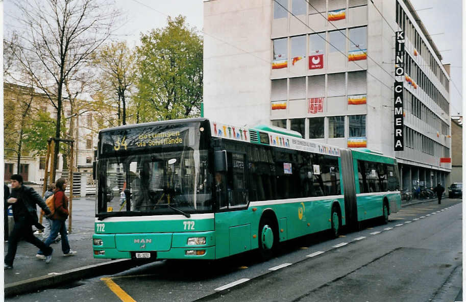 (059'630) - BVB Basel - Nr. 772/BS 3272 - MAN am 10. April 2003 in Basel, Claraplatz