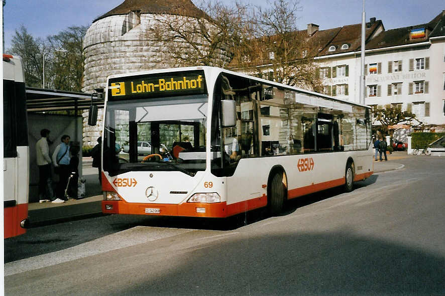 (059'817) - BSU Solothurn - Nr. 69/SO 142'069 - Mercedes am 14. April 2003 in Solothurn, Amthausplatz