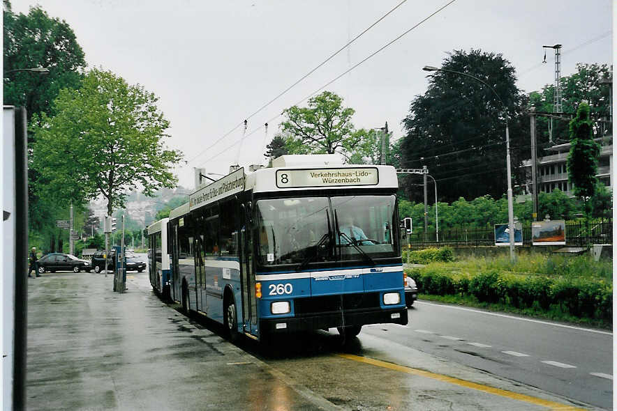 (060'526) - VBL Luzern - Nr. 260 - NAW/R&J-Hess Trolleybus am 26. Mai 2003 in Luzern, Verkehrshaus