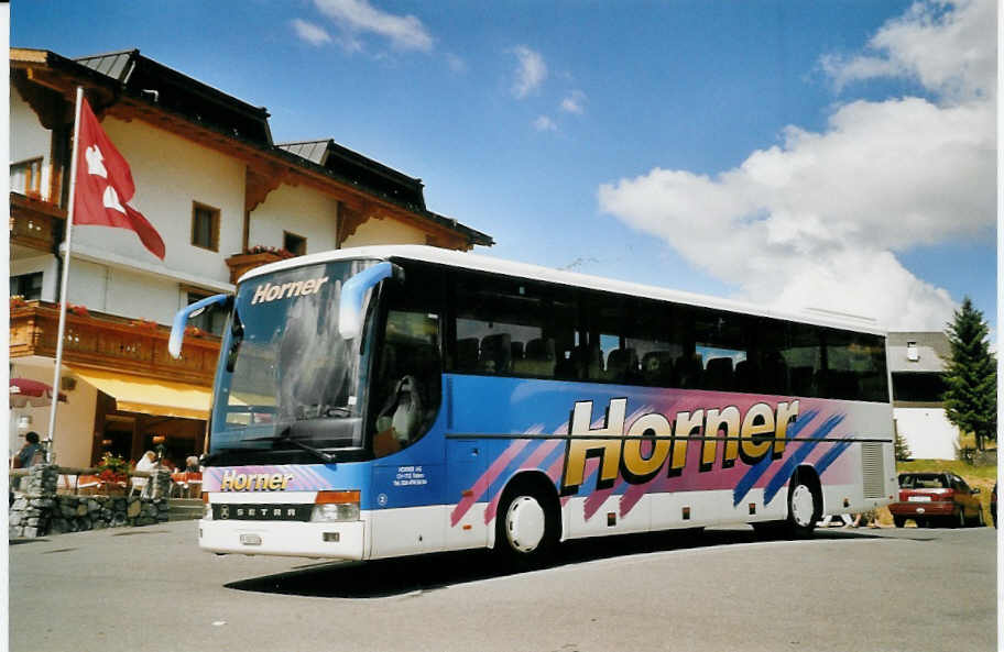 (061'308) - Horner, Tafers - Nr. 2/FR 300'502 - Setra am 6. Juli 2003 auf dem Col des Mosses
