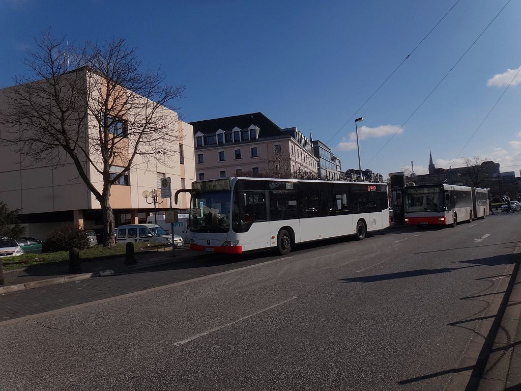 0618+0311 an der Ersatzhaltestelle T.-Mann-Strae auf der Rabin Strae 2. Foto

