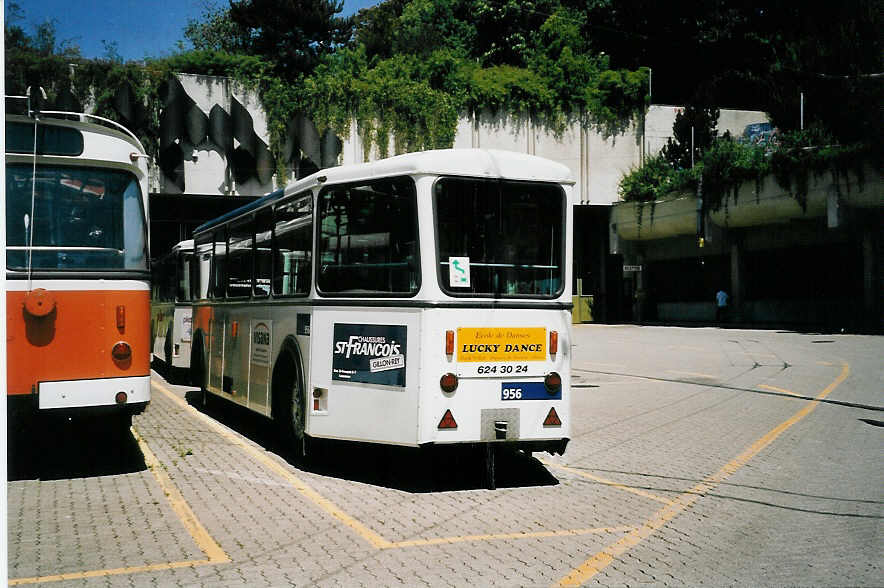 (062'531) - TL Lausanne - Nr. 956 - Rochat/Lauber Personenanhnger am 4. August 2003 in Lausanne, Dpt Borde