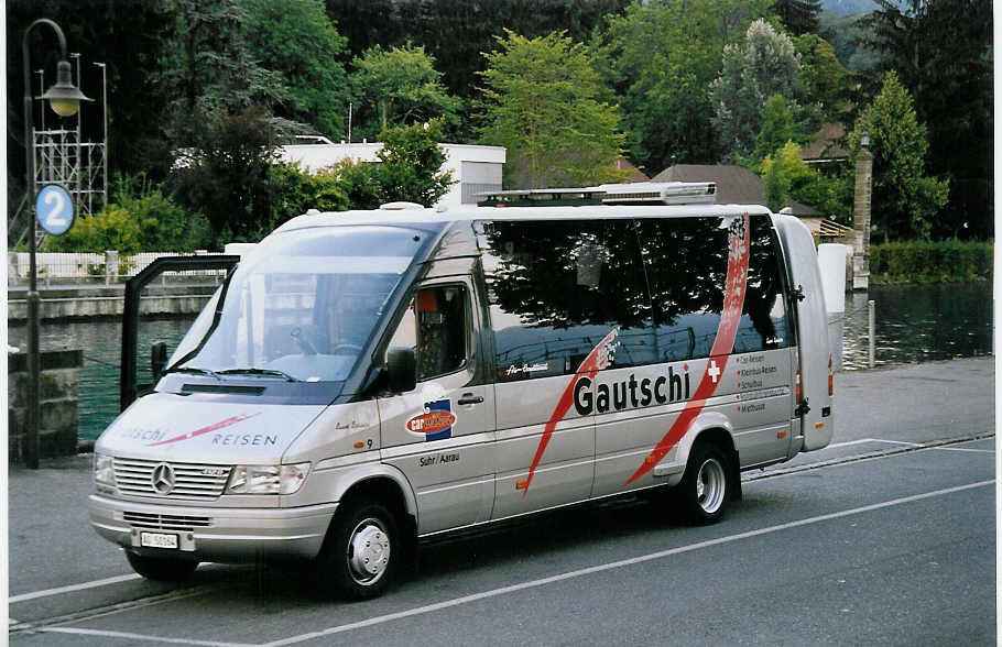(062'706) - Gautschi, Aarau - Nr. 9/AG 50'164 - Mercedes am 13. August 2003 bei der Schifflndte Thun