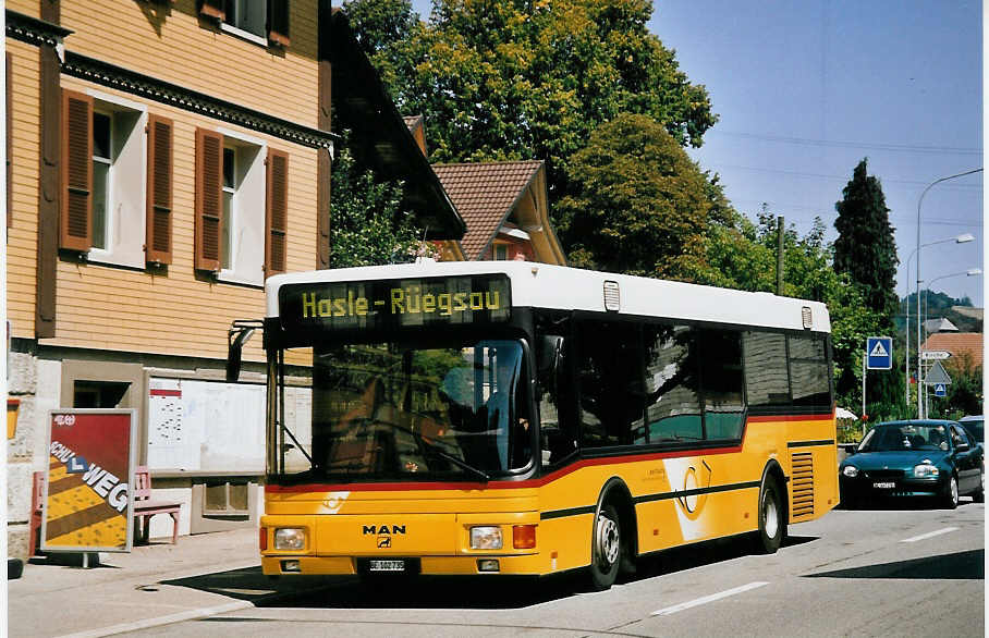 (062'723) - Trachsel, Hasle-Regsau - BE 102'735 - MAN/Lauber am 24. August 2003 in Hasle-Regsau, Regsau