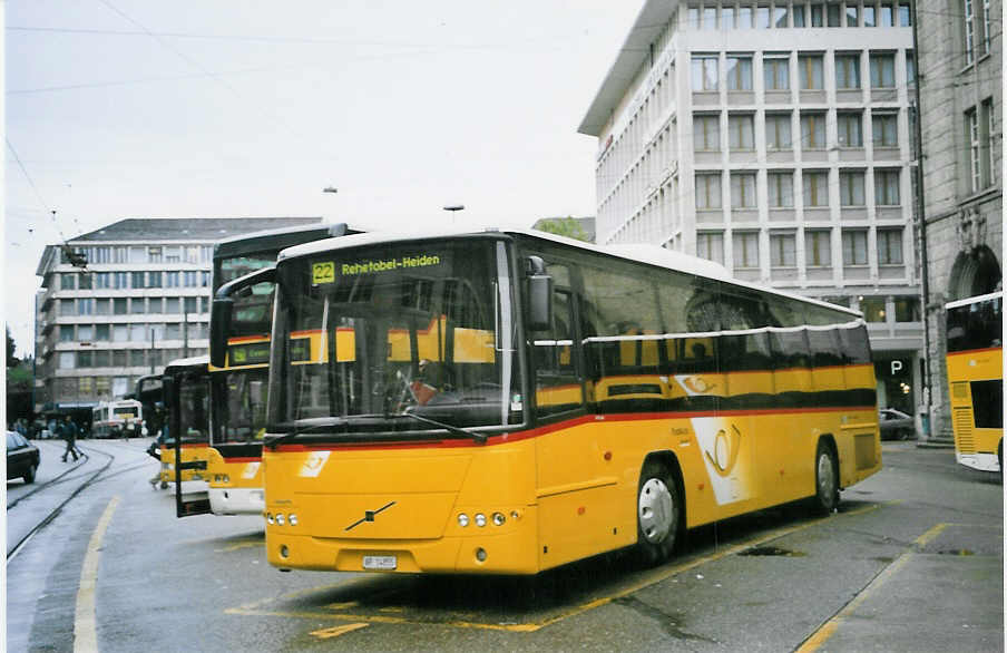 (063'903) - PostAuto St. Gallen-Appenzell - AR 14'855 - Volvo am 9. Oktober 2003 beim Bahnhof St. Gallen