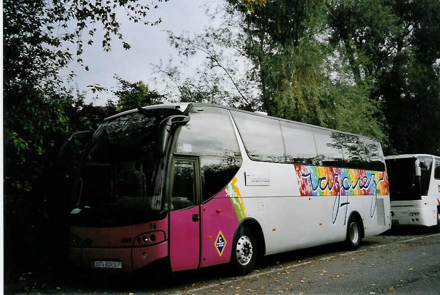 (064'008) - Aus Spanien: Vazgiez - Nr. 74/3074 BDV - Volvo/Ayats am 11. Oktober 2003 in Luzern, Verkehrshaus