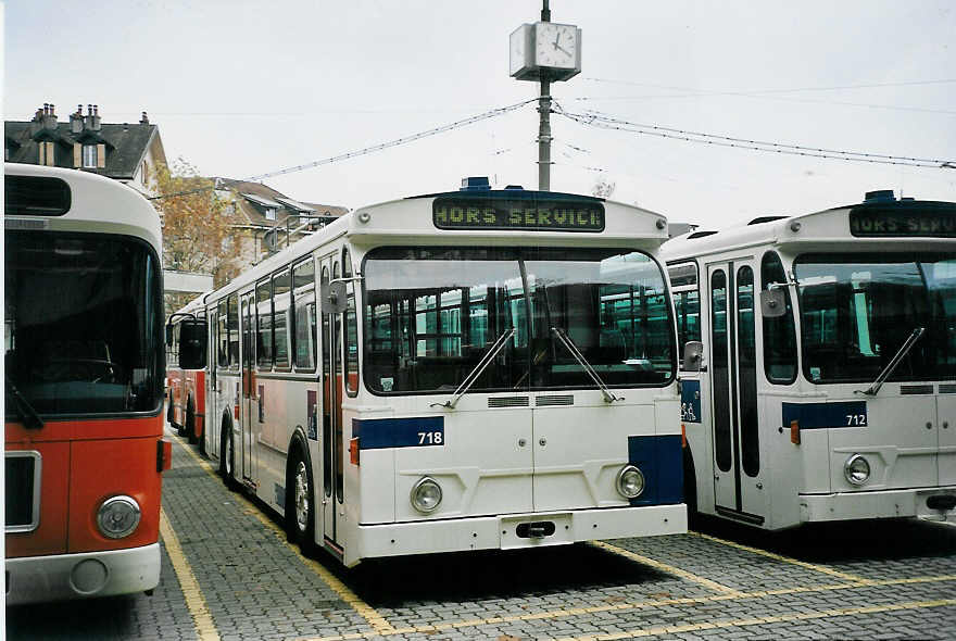 (064'625) - TL Lausanne - Nr. 718 - FBW/Hess Trolleybus am 29. November 2003 in Lausanne, Dpt Borde