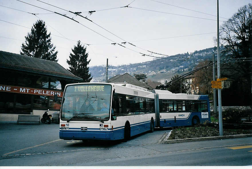 (064'710) - VMCV Clarens - Nr. 10 - Van Hool Gelenktrolleybus am 29. November 2003 in Vevey, Funi
