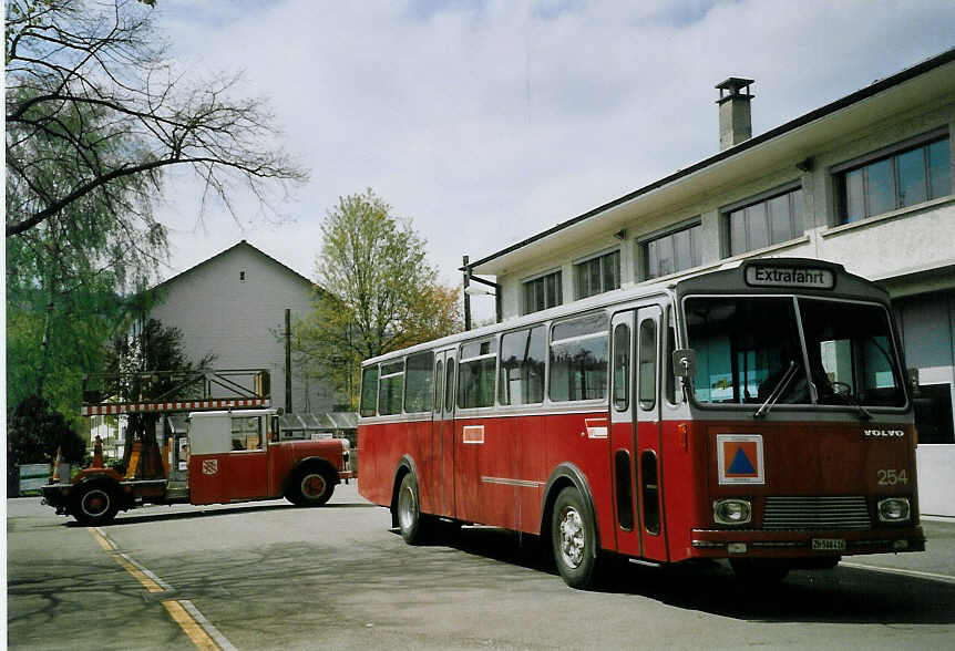 (067'122) - Zivilschutz, Winterthur - Nr. 254/ZH 508'416 - Volvo/Tscher (ex WV Winterthur Nr. 254) am 24. April 2004 in Winterthur, Depot Deutweg