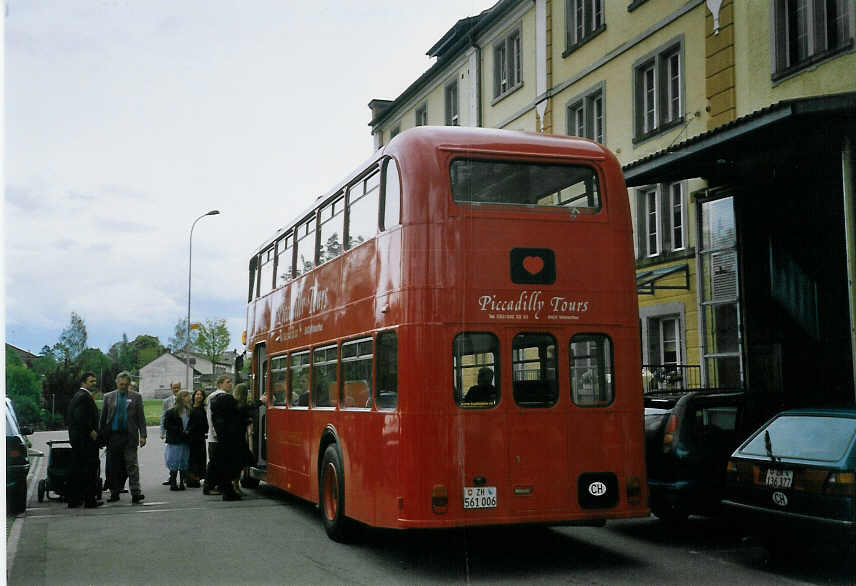 (067'320) - Piccadilly Tours, Winterthur - ZH 561'006 - Bristol (ex Londonbus Nr. FLF 160) am 8. Mai 2004 in Matzingen, Restaurant Mhli