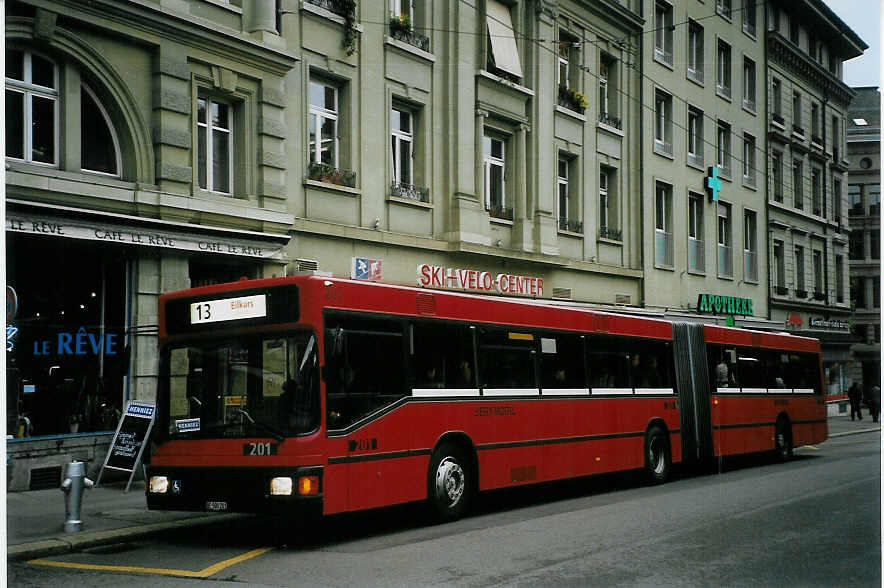 (067'433) - Bernmobil, Bern - Nr. 201/BE 500'201 - MAN am 13. Mai 2004 in Bern, Hirschengraben