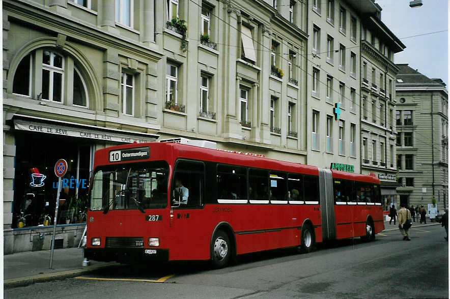 (067'434) - Bernmobil, Bern - Nr. 287/BE 419'287 - Volvo/R&J-Hess-Gangloff am 13. Mai 2004 in Bern, Hirschengraben