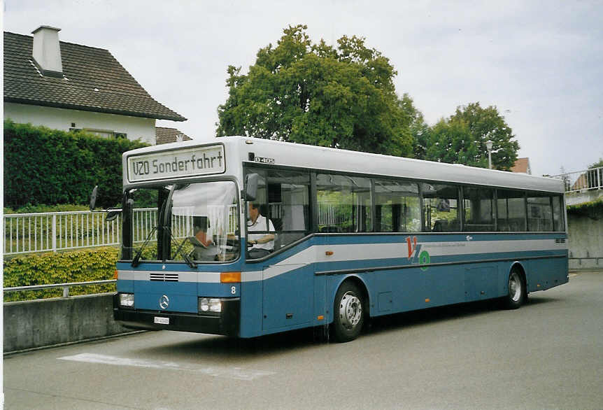 (068'528) - VZO Grningen - Nr. 8/ZH 41'408 - Mercedes am 19. Juni 2004 in Grningen, Garage