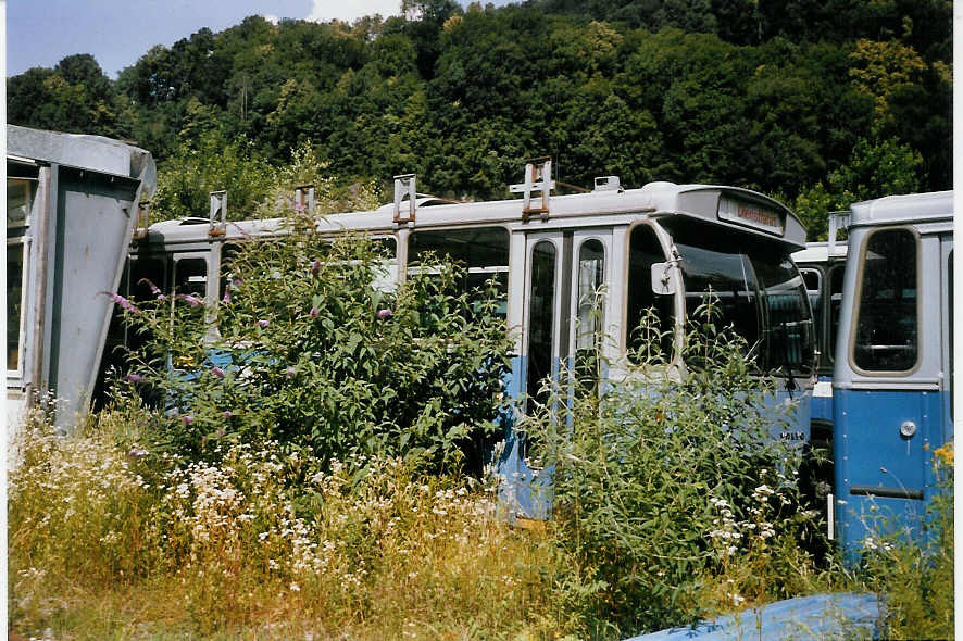 (069'513) - VBL Luzern - Nr. 106 - Volvo/Hess am 17. Juli 2004 in Nfels (Teilaufnahme)