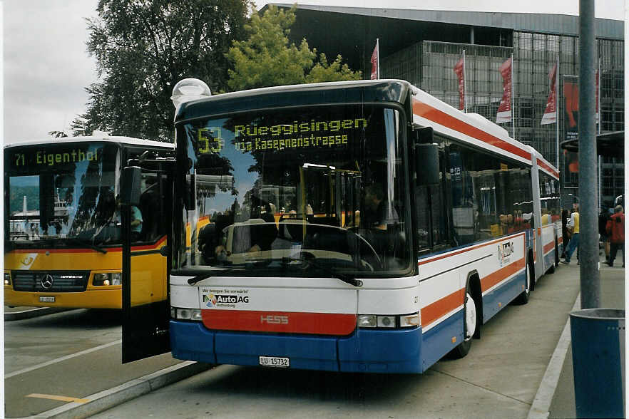 (070'123) - AAGR Rothenburg - Nr. 27/LU 15'732 - Scania/Hess am 21. August 2004 beim Bahnhof Luzern