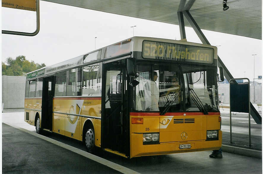 (070'811) - PostAuto Zrich - Nr. 35/ZH 781'189 - Mercedes (ex P 25'513) am 11. September 2004 in Zrich, Flughafen