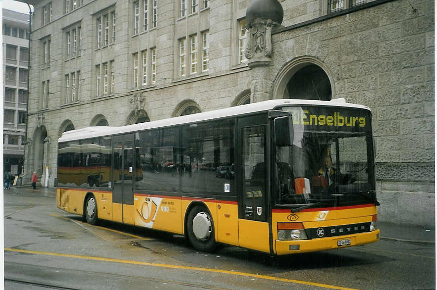 (071'921) - PostAuto St. Gallen-Appenzell - SG 267'012 - Setra (ex P 25'754) am 11. Oktober 2004 beim Bahnhof St. Gallen