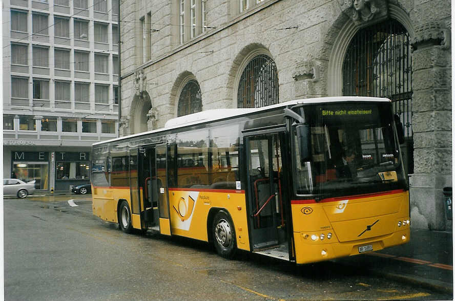 (071'924) - PostAuto St. Gallen-Appenzell - AR 14'853 - Volvo am 11. Oktober 2004 beim Bahnhof St. Gallen